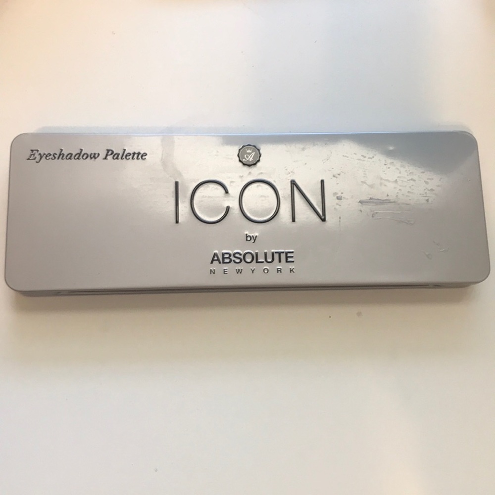 Icon eyeshadow palette by absolute new york